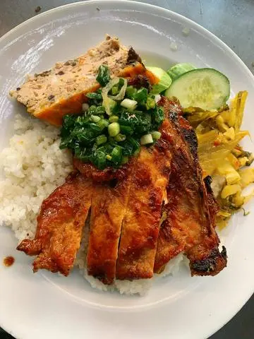 Hình ảnh Cơm tấm sườn chả - 1 phần