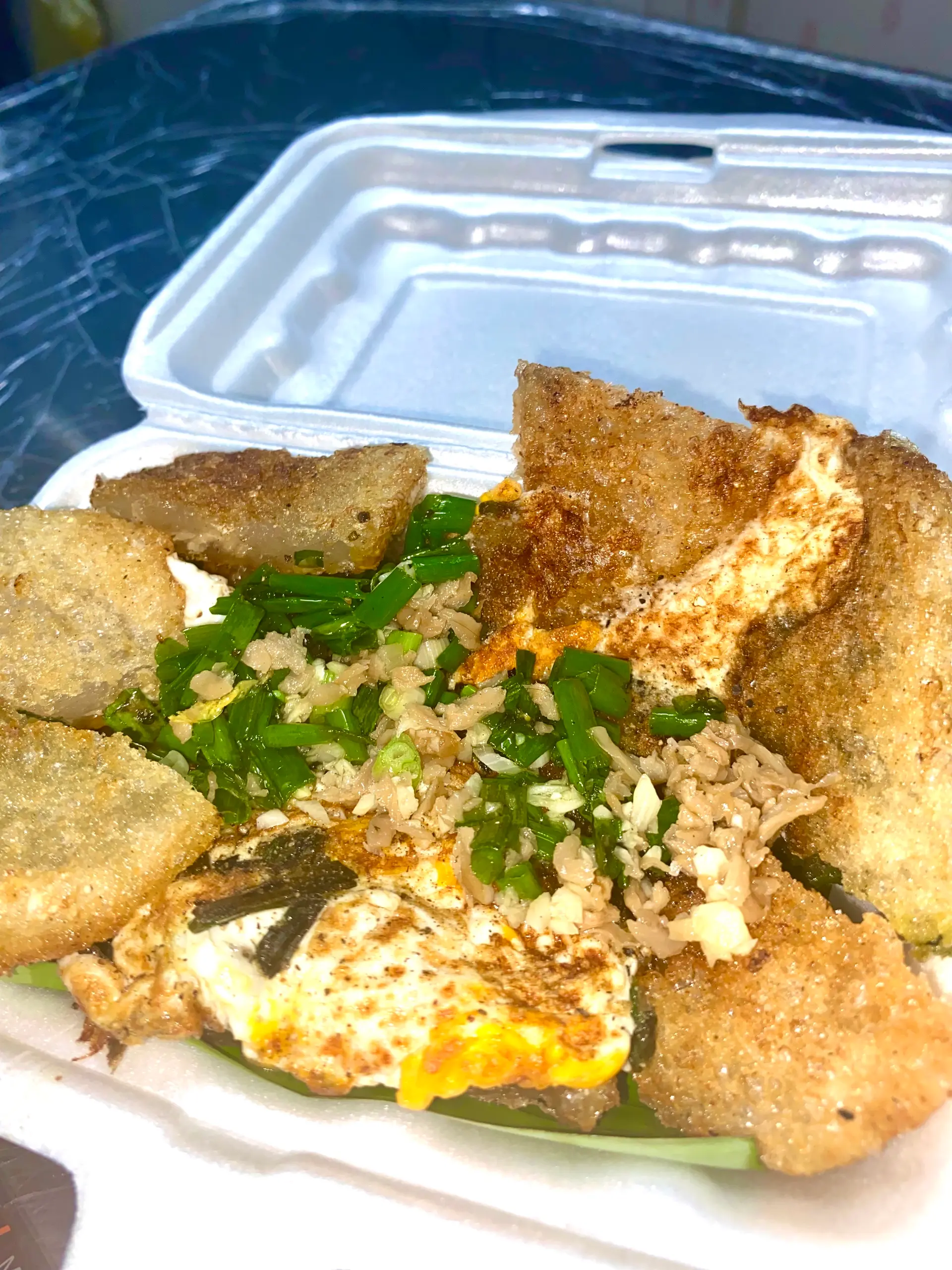 Hình ảnh Combo 2 hộp bánh hẹ chiên 1 trứng
