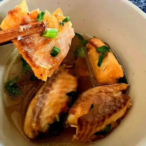 Hình ảnh Chén cá thêm