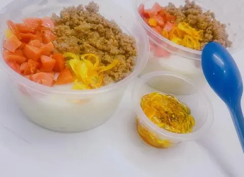 Hình ảnh Cháo Thịt Bò Bằm, Xúc Xích (ST25) + Tặng Sốt Mắm Hành Phi