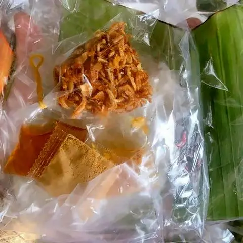 Hình ảnh Bánh tráng lá chuối hành phi