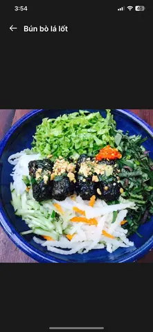 Hình ảnh Bún bò lá lốt