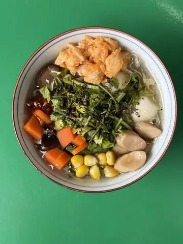 Hình ảnh Súp thập cẩm - óc heo