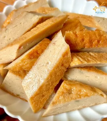 Hình ảnh CHẢ CÁ THU CHIÊN PHẦN LỚN