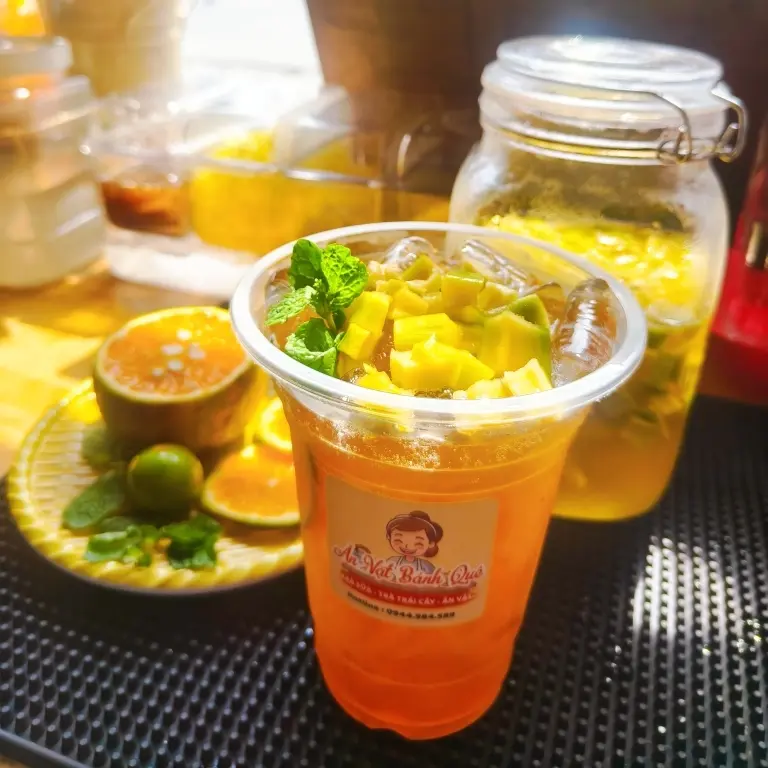 Hình ảnh Trà Xoài tắc cam ly lớn 800ml