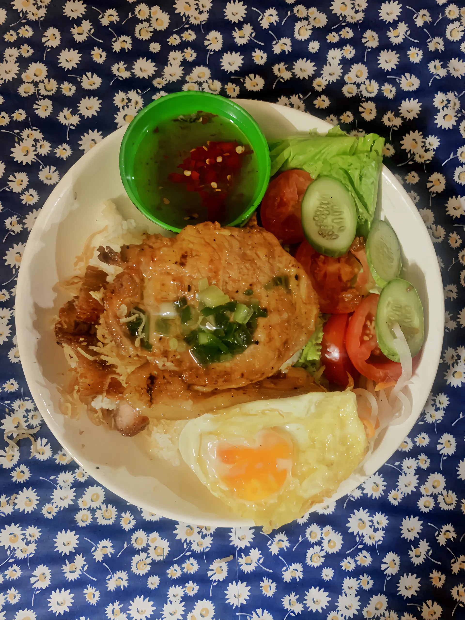 Hình ảnh Cơm Tấm Sườn Trứng