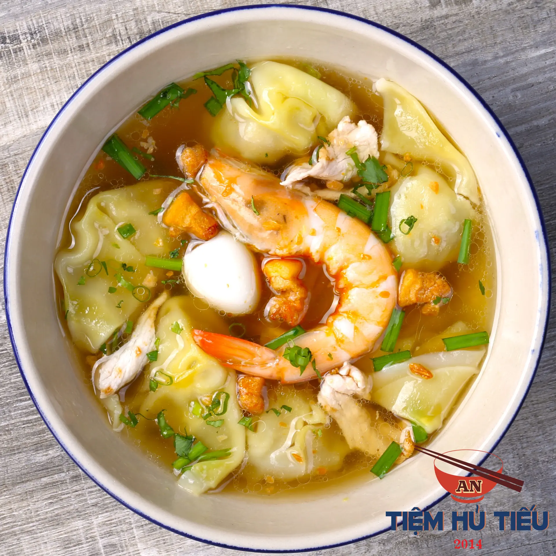 Hình ảnh Hoành thánh tôm trứng