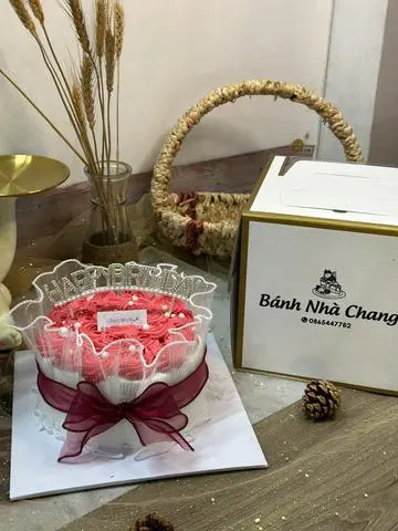 Hình ảnh bánh kem sũae tươi size vừa 
