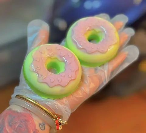 Hình ảnh KHÚC BẠCH DONUT