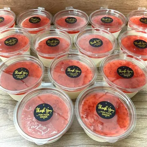 Hình ảnh Panna Cotta Dâu Tây
