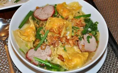 Hình ảnh Hoành Thánh Xá Xíu Khô