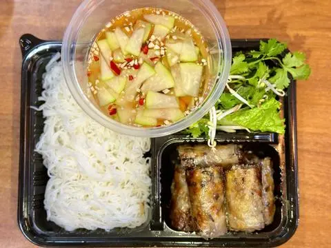 Hình ảnh Bún Nem Rán Hà Nội