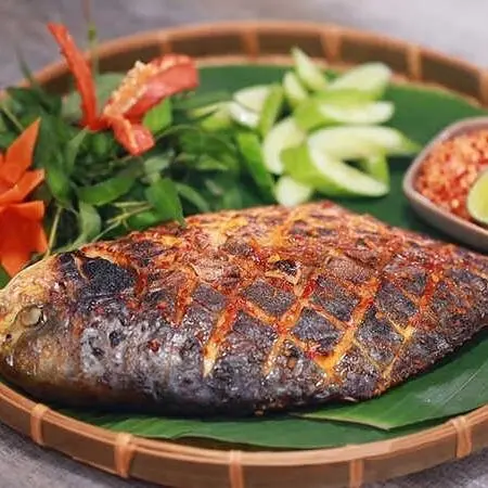 Hình ảnh Cá Cam Nướng Muối Ớt Size Đại ( 1,2kg )