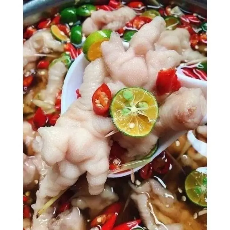 Hình ảnh Chân gà sả tắc rút xương 500gr