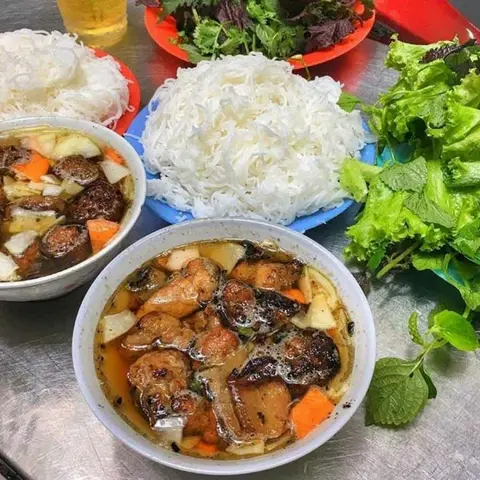 Hình ảnh Bún Chả hà Nội + Trà Đào