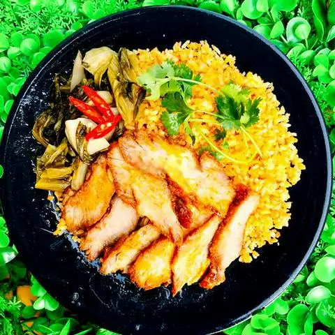 Hình ảnh Cơm Chiên Xá Xíu