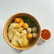 Hình ảnh Mì trộn chả cá miếng