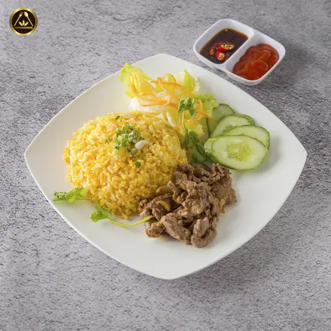 Hình ảnh Cơm Chiên Bò Trứng