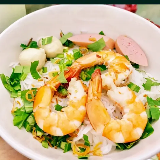 Hình ảnh bún thái FULL tôm đặc biệt