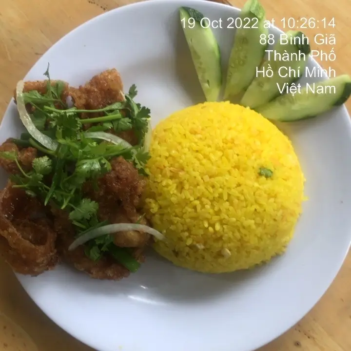 Hình ảnh com da gà roti