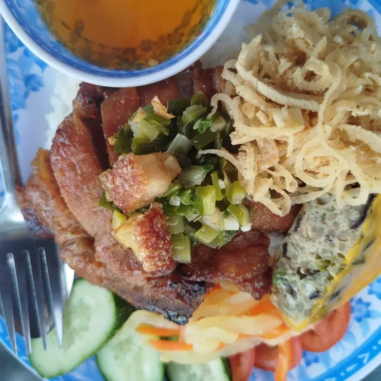 Hình ảnh Cơm tấm sườn bì