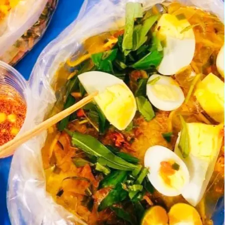 Hình ảnh Bánh tráng trộn nước bò