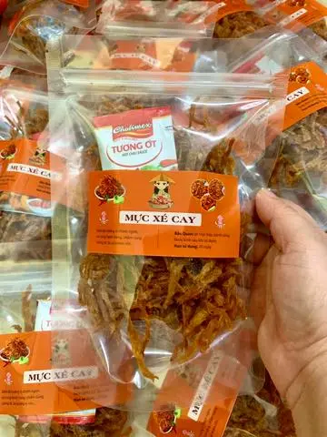 Hình ảnh MỰC XÉ CAY TÚI ZIP 50Gr
