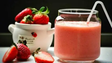 Hình ảnh Sinh tố mãng cầu Dâu Tây/ Ly