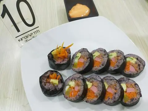 Hình ảnh Kimbap CHAY phô mai