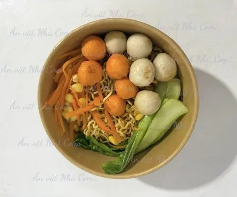 Hình ảnh Mì trộn Indomie cá viên