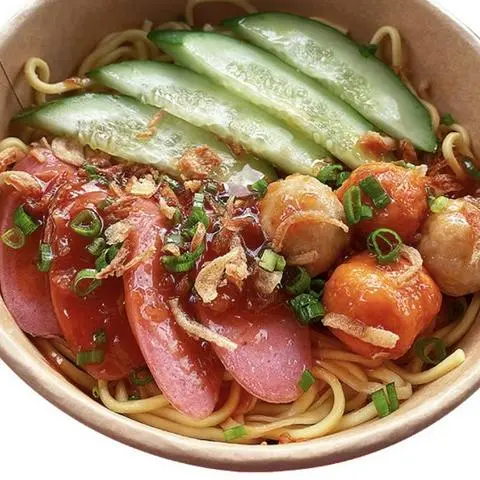 Hình ảnh Mì trộn tuổi thơ(5 lát xx-5 cá viên chiên-rau củ đi kèm)