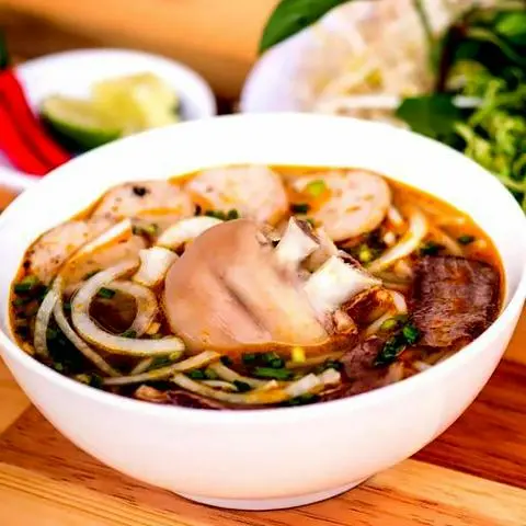Hình ảnh Bún giò nạm chả