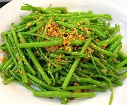 Hình ảnh rau muống xào tỏi 
