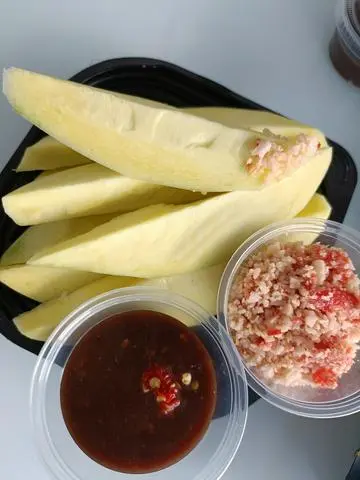 Hình ảnh Xoài  + mắm ruốc 
