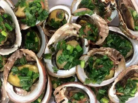 Hình ảnh bào ngư nướng mỡ hành 