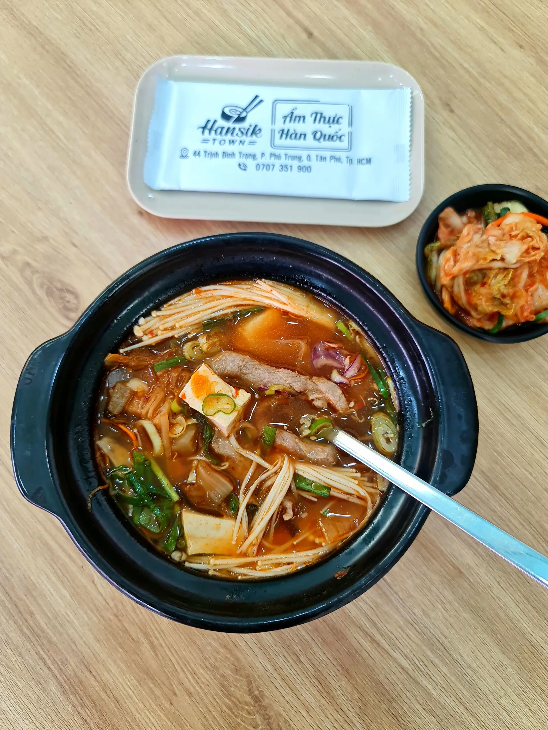 Hình ảnh Súp kimchi thịt heo (kèm cơm)