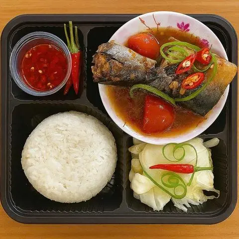 Hình ảnh Cơm Cá Nục Kho Cà