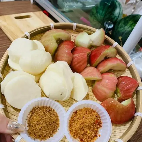 Hình ảnh Sắn và Mận Muối Tây Ninh lạnh ngon 500gr
