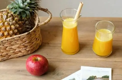 Hình ảnh Nước ép táo - dứa
