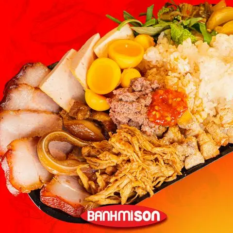 Hình ảnh Xôi Son thập cẩm trứng gà non