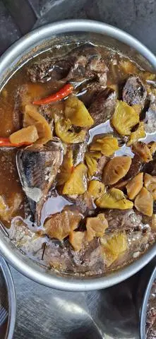 Hình ảnh Cơm cá ngừ kho thơm