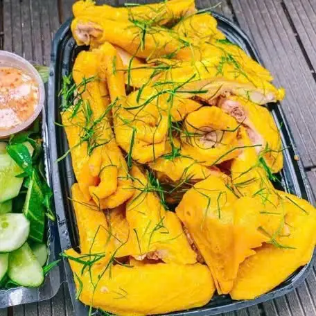 Hình ảnh Gà Ủ Muối Tam Kỳ - Nữa Con