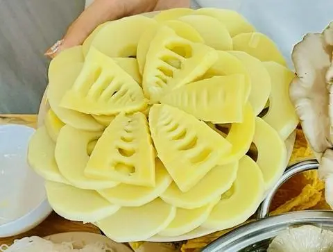 Hình ảnh Măng thêm