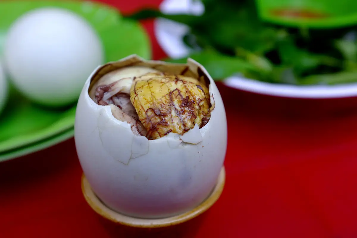 Hình ảnh Hột vịt lộn - 2 hột