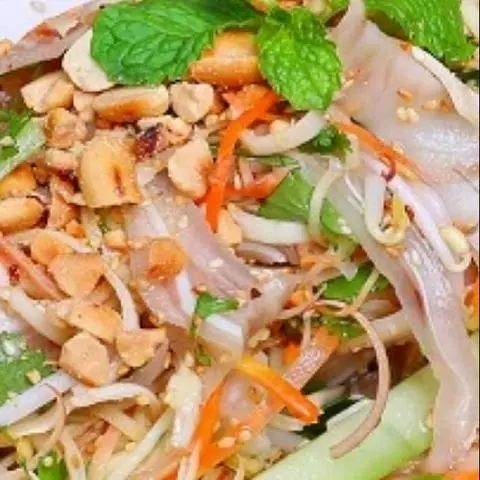 Hình ảnh Gỏi tai heo phần lớn 