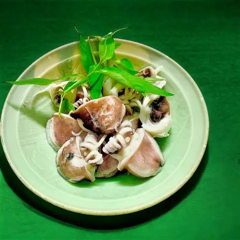 Hình ảnh Mực bẩu luộc nước dừa