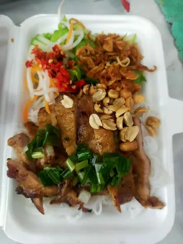Hình ảnh Bánh Hỏi Thịt Nướng 