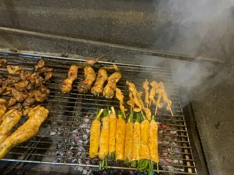 Hình ảnh lòng heo nướng combo 10 khúc