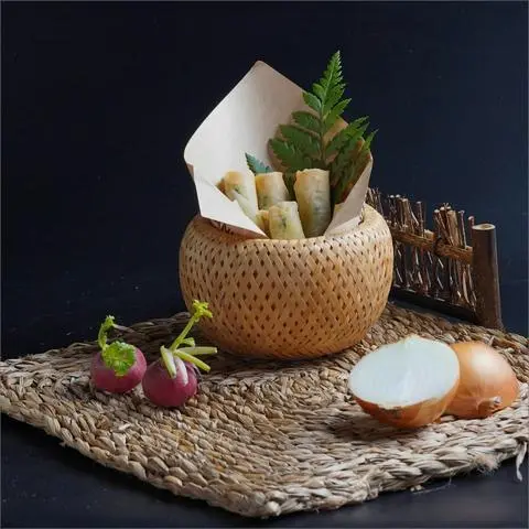 Hình ảnh Chả giò rong biển hạt sen