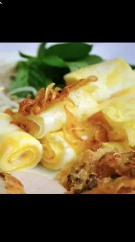 Hình ảnh bánh ướt trứng lớn 